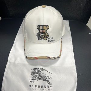 Burberry Cap. New with tag.100% Cotton